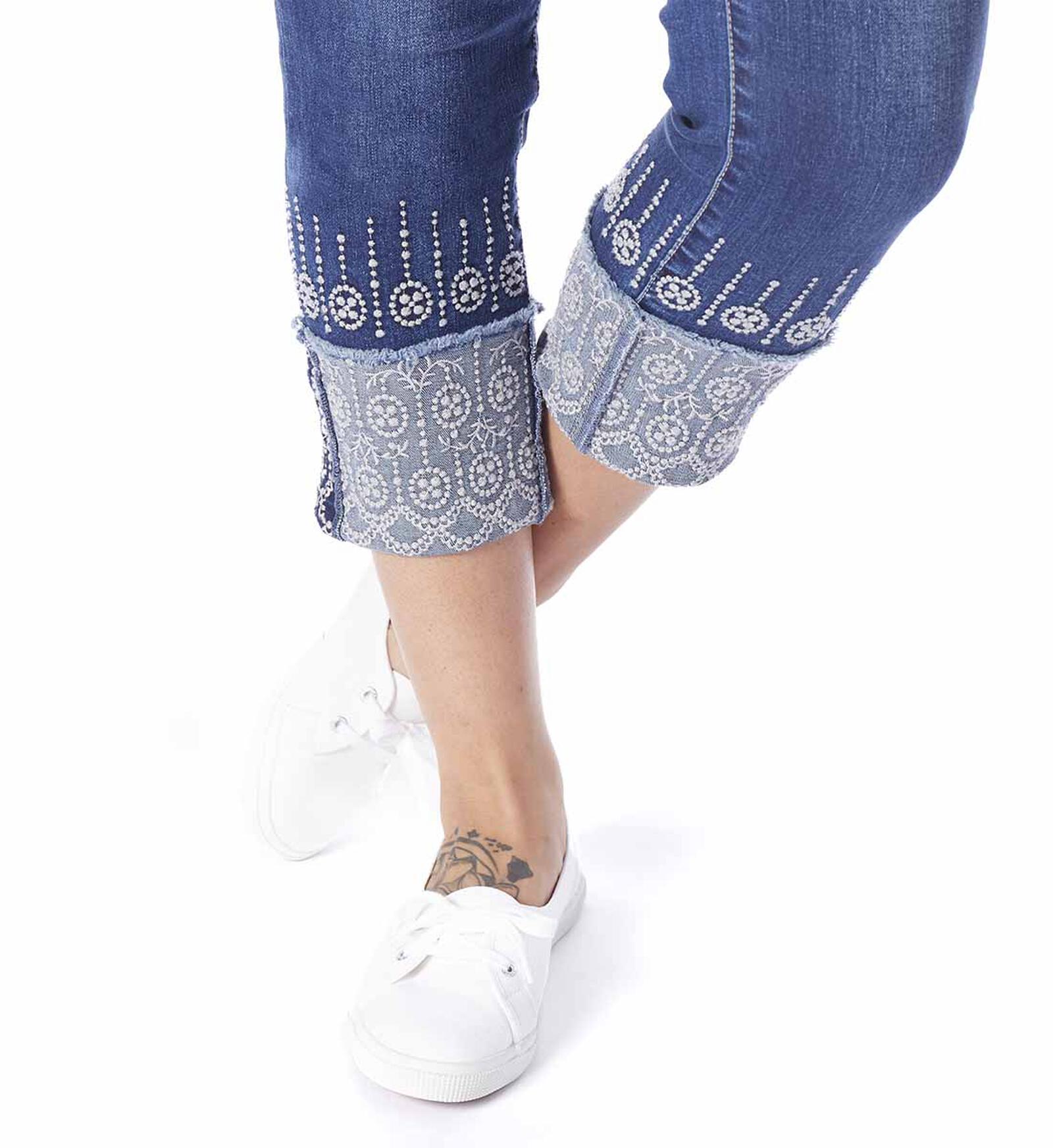 Ripped & Cuffed Jeans Style 233911