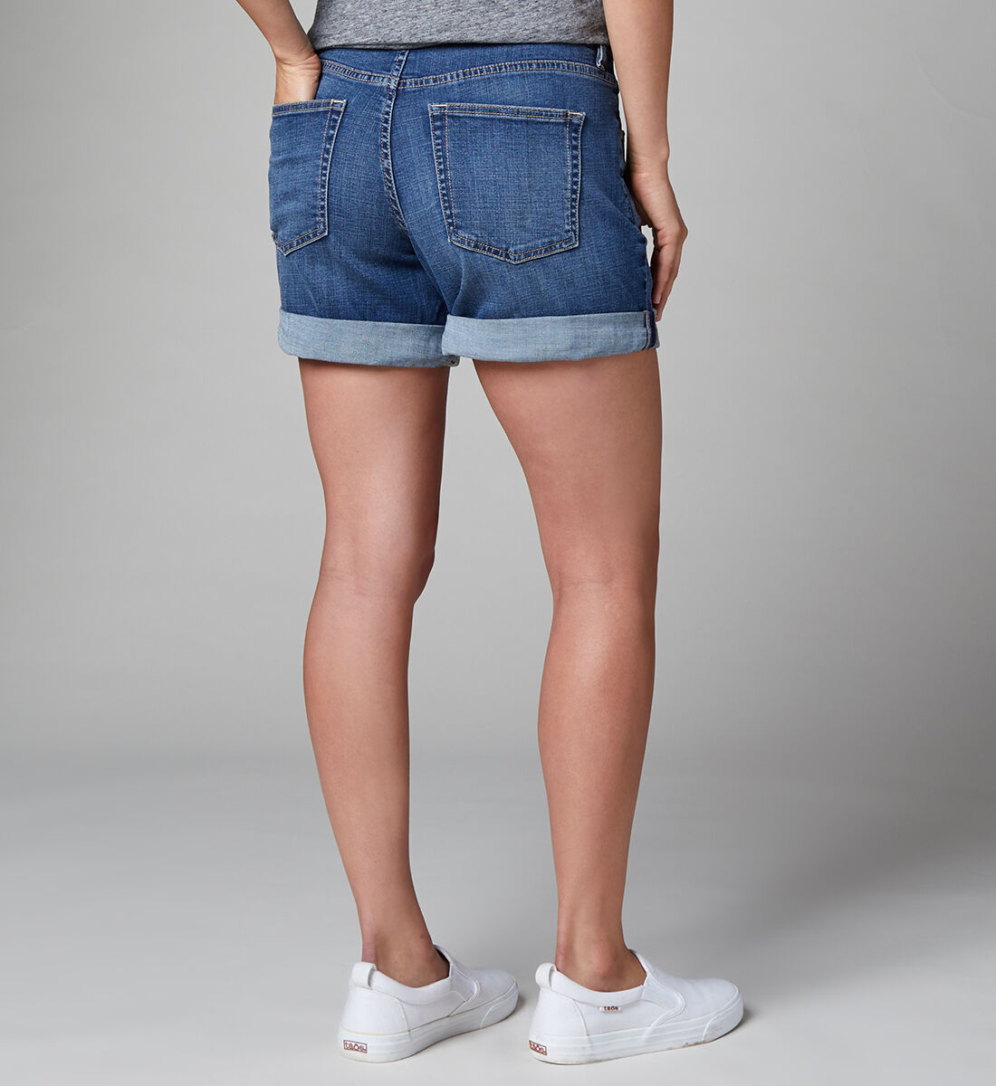 boyfriend shorts levi