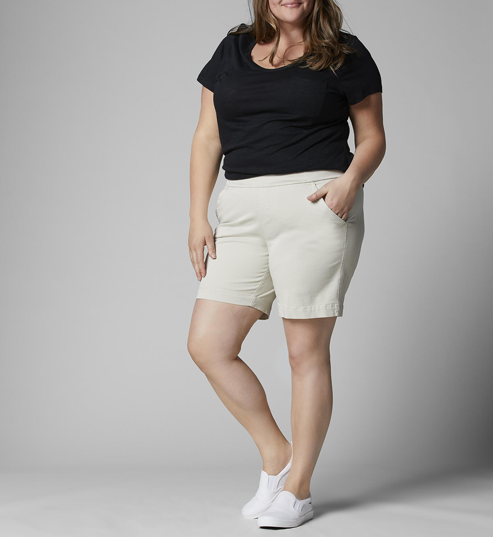 Ricki's Canada Offers: Get 40% Off All Capris, Crops & Shorts Plus